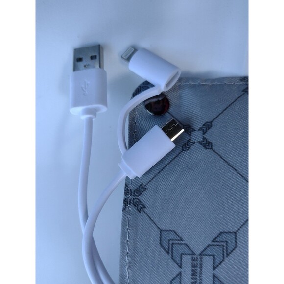 Aimee Kestenberg Genuine Leather Charging Black Wristlet #New MSRP $78 - Picture 3 of 9